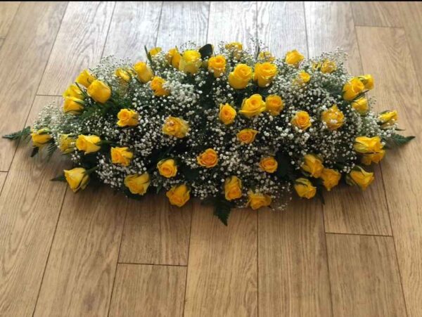Yellow rose spray