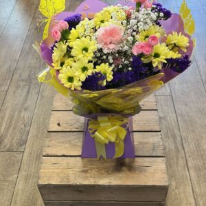 Elegant Cream & Pink Floral Arrangement