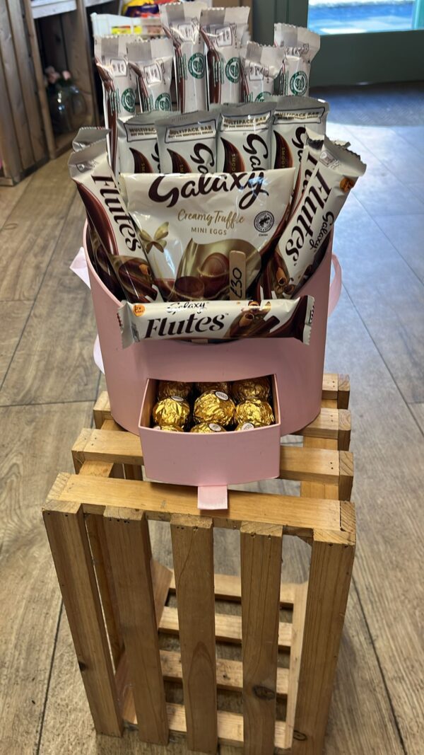 Galaxy Hat Box with Ferrero Rocher Chocolate Drawer