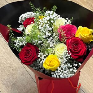 10 mixed roses